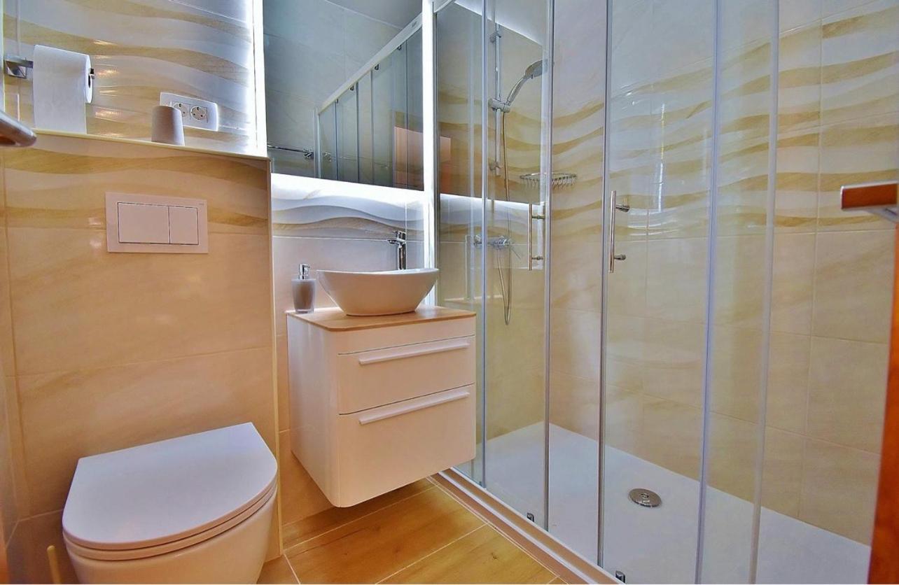 Guest House Sandra ราบ ภายนอก รูปภาพ