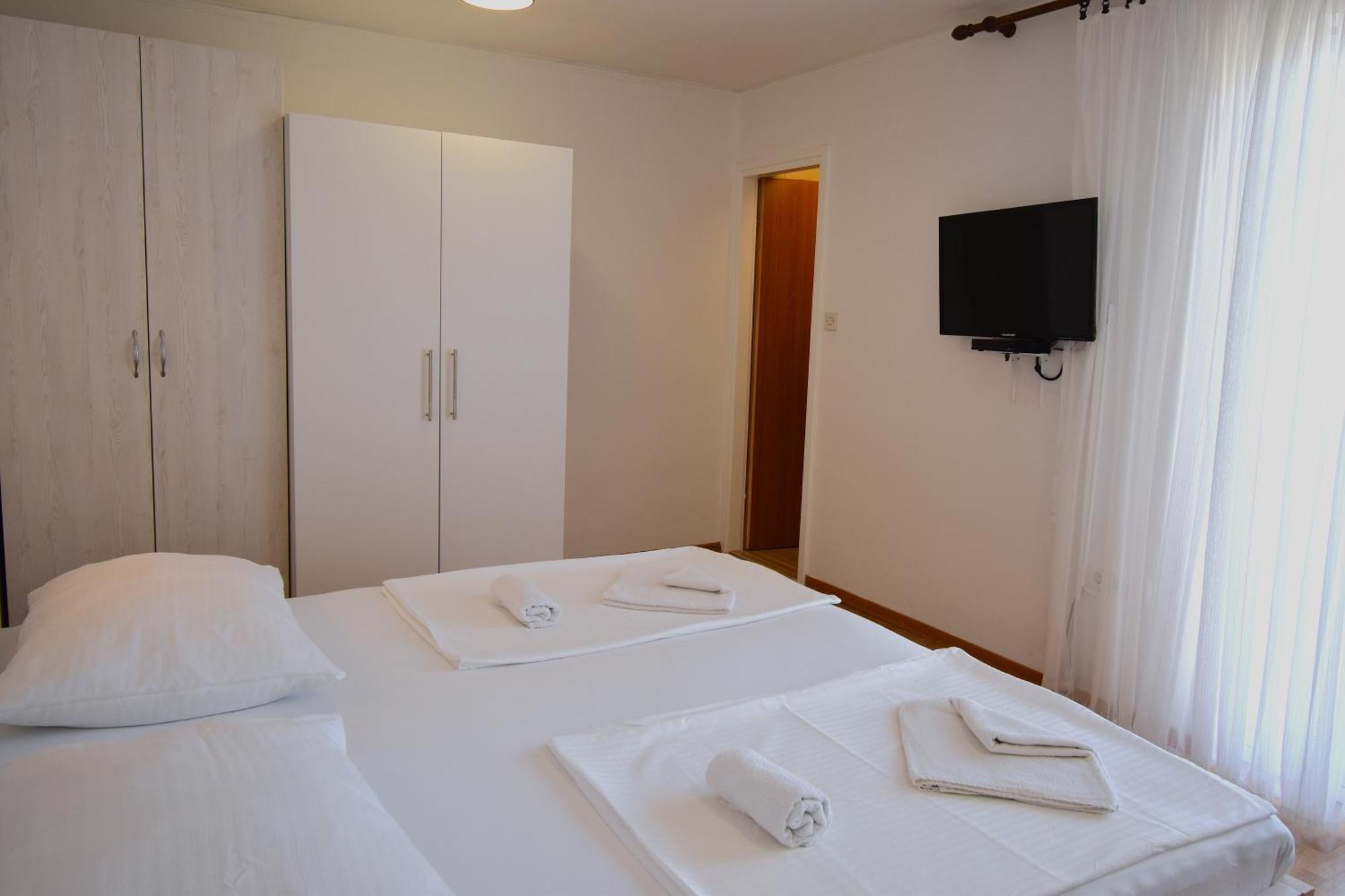 Guest House Sandra ราบ ภายนอก รูปภาพ