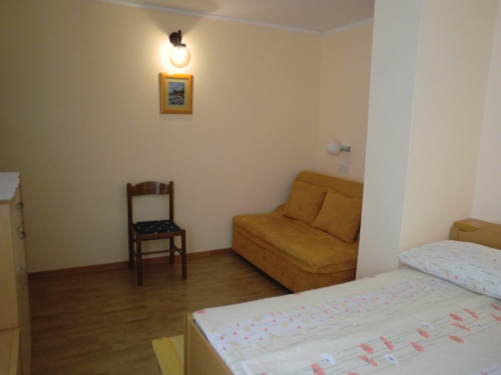 Guest House Sandra ราบ ห้อง รูปภาพ